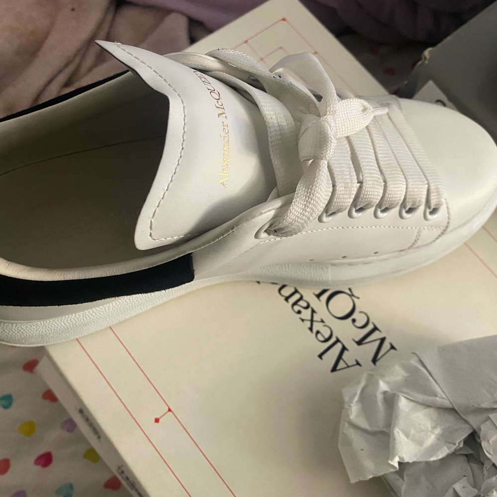 Alexander McQueen,